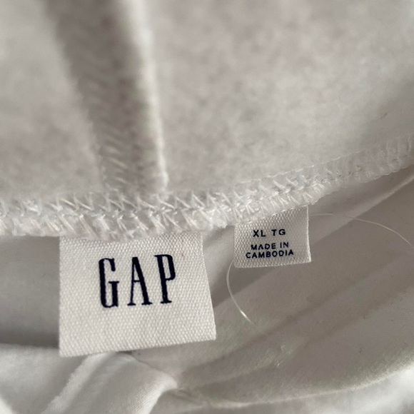 Gap Embroidery American Flag Hoodie in White - Picture 4 of 5